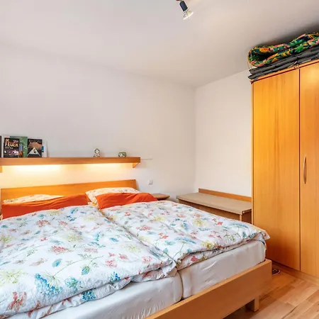 Haus Michler Apartamento *